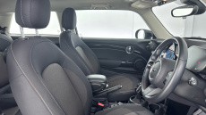 MINI Hatchback 1.5 Cooper Classic 3dr Auto [Comfort/Nav Pack] Petrol Hatchback